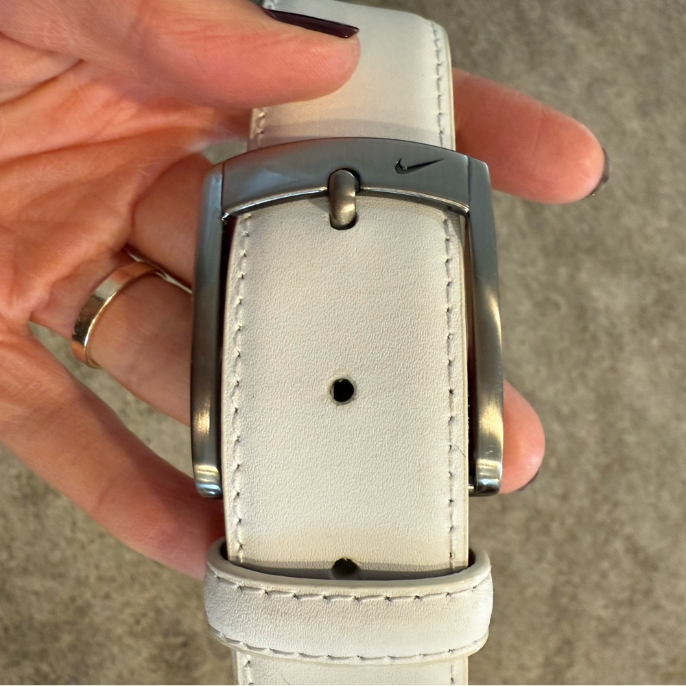 Nike G-Flex White Leather Belt with Silver Buckle Size 42